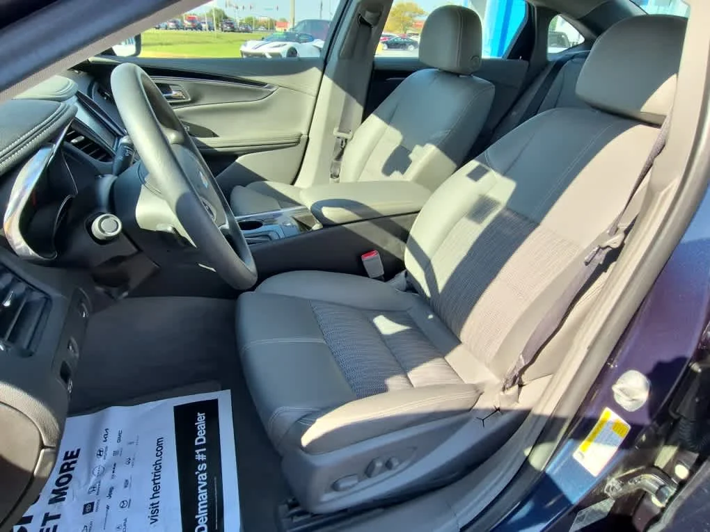 Used 2019 Blue Velvet Metallic Chevrolet LS image 10