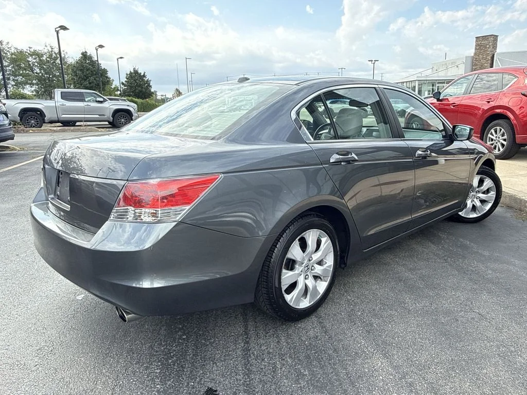 Used 2009 Gray Honda EX-L image 3