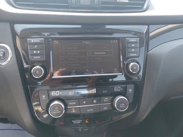 Used 2021 Gun Metallic Nissan SV image 18