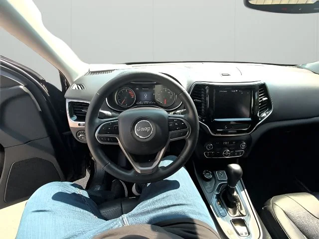 Used 2020 Black Jeep Limited image 21