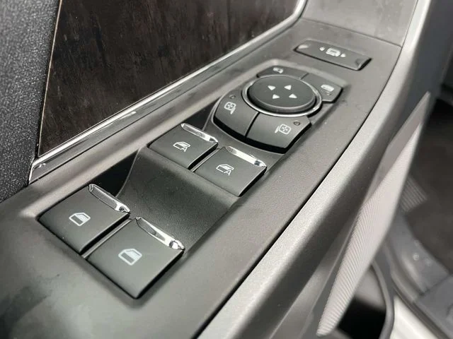 New 2026 Avalanche Ford Lariat image 18
