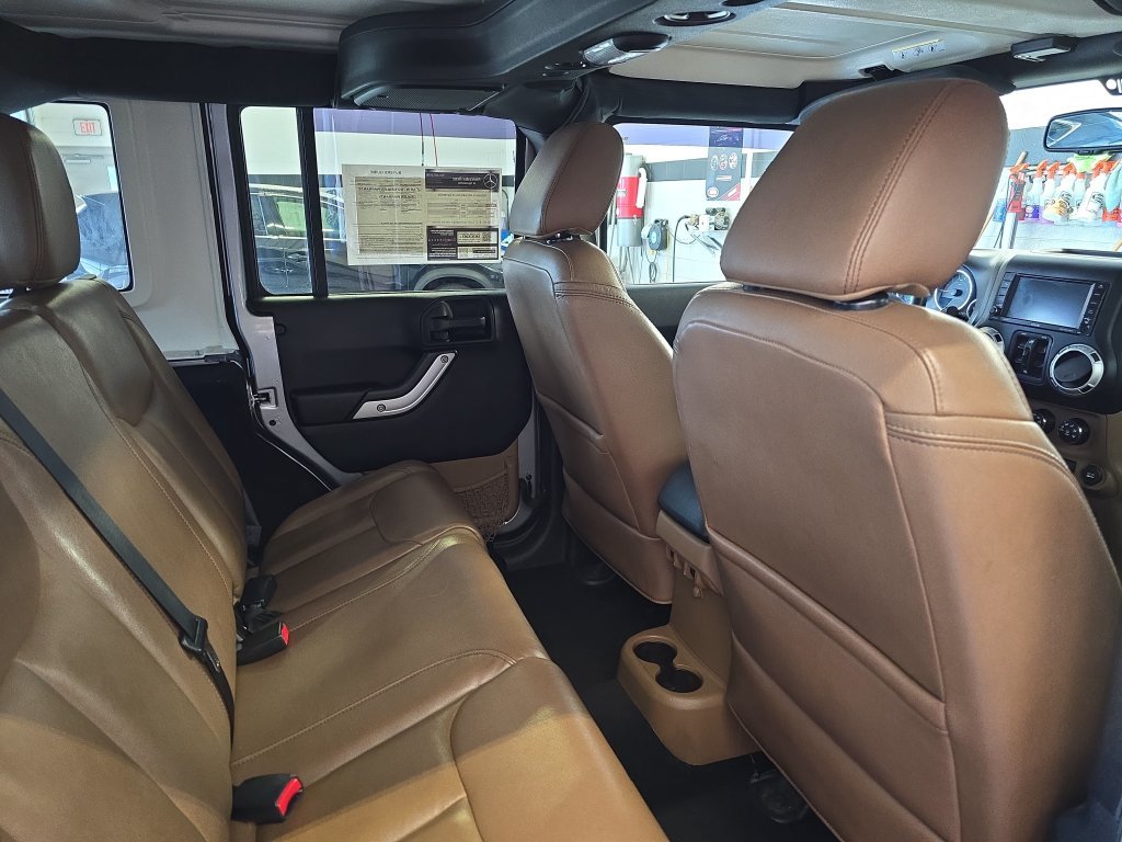 Used 2016 Silver Jeep Unlimited Sahara image 13