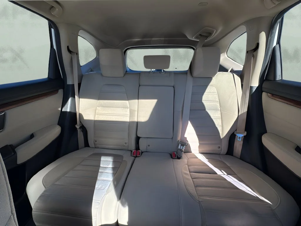 Used 2022 White Honda EX image 12