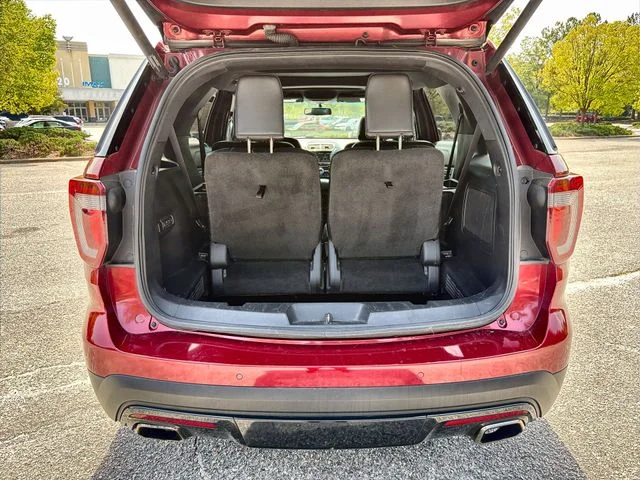 Used 2016 Red Ford Sport image 25
