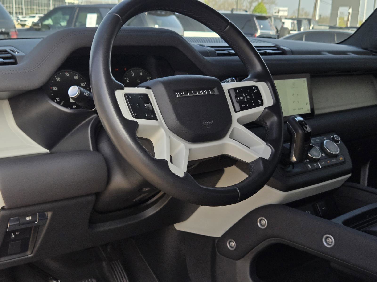 Used 2023 Fuji White Land Rover SE image 20