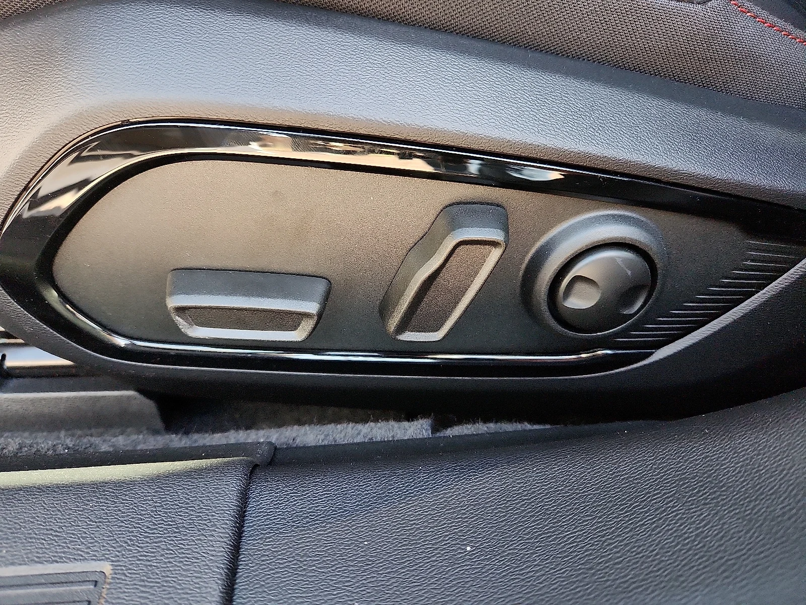 New 2026 White Dodge SCAT PACK 4-DOOR AWD image 13