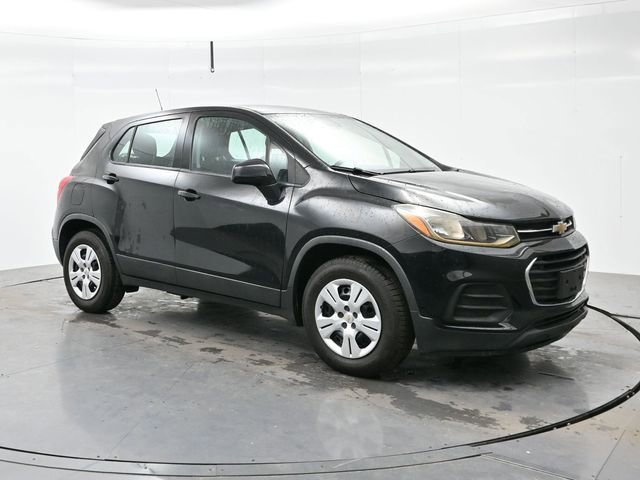 2017 Chevrolet Trax LS's photo