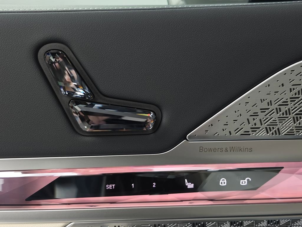 2026 BMW 7 Series 760i - Photo 28