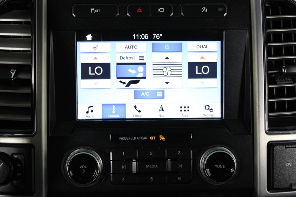 Used 2018 White Ford Platinum image 9