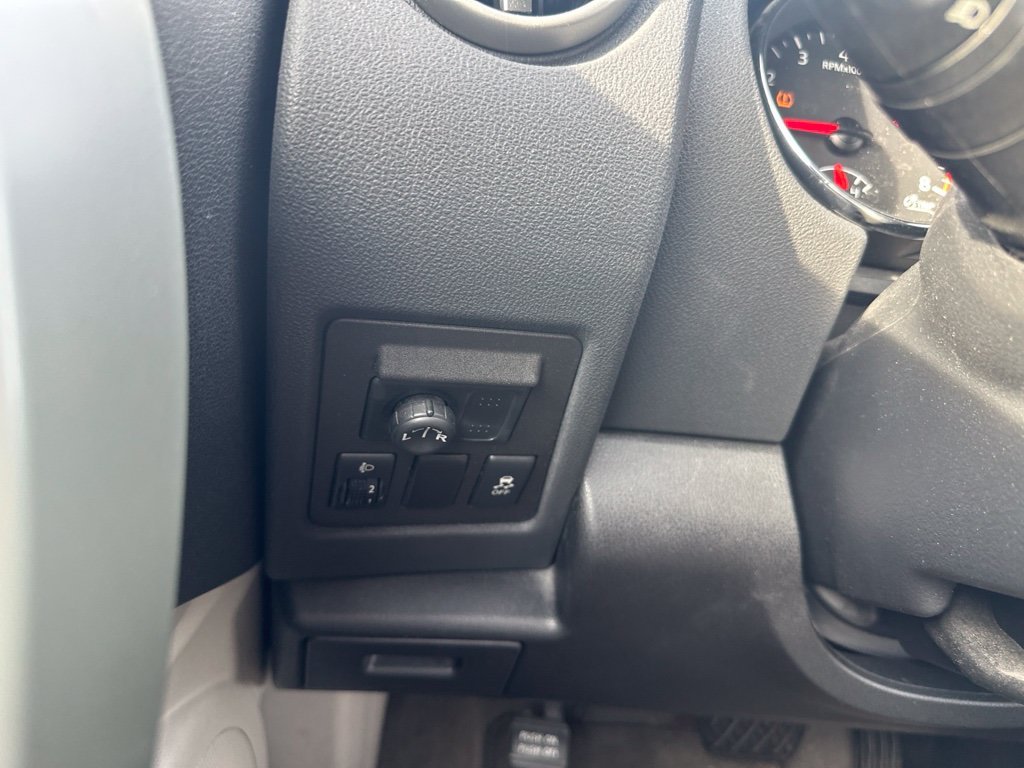 Used 2011 Blue Nissan SV image 21