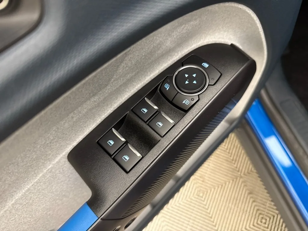 New 2025 Blue Ford XLT image 13