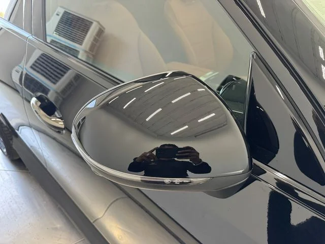 New 2027 Black Mercedes-Benz GLC 300 image 40