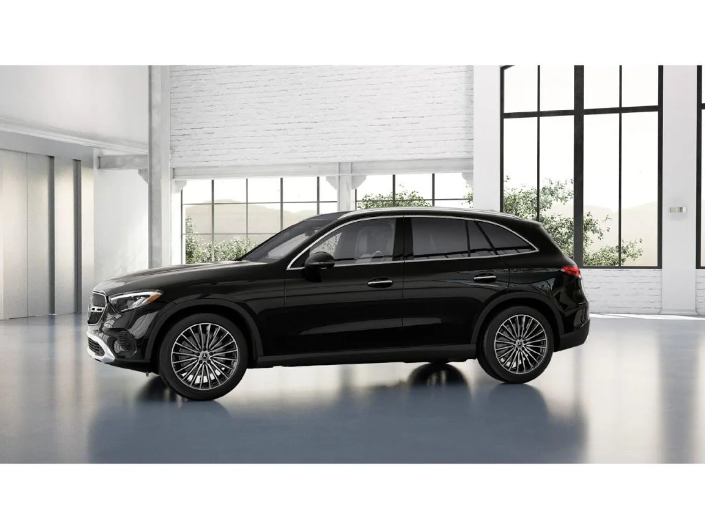 New 2027 Black Mercedes-Benz GLC 300 image 36