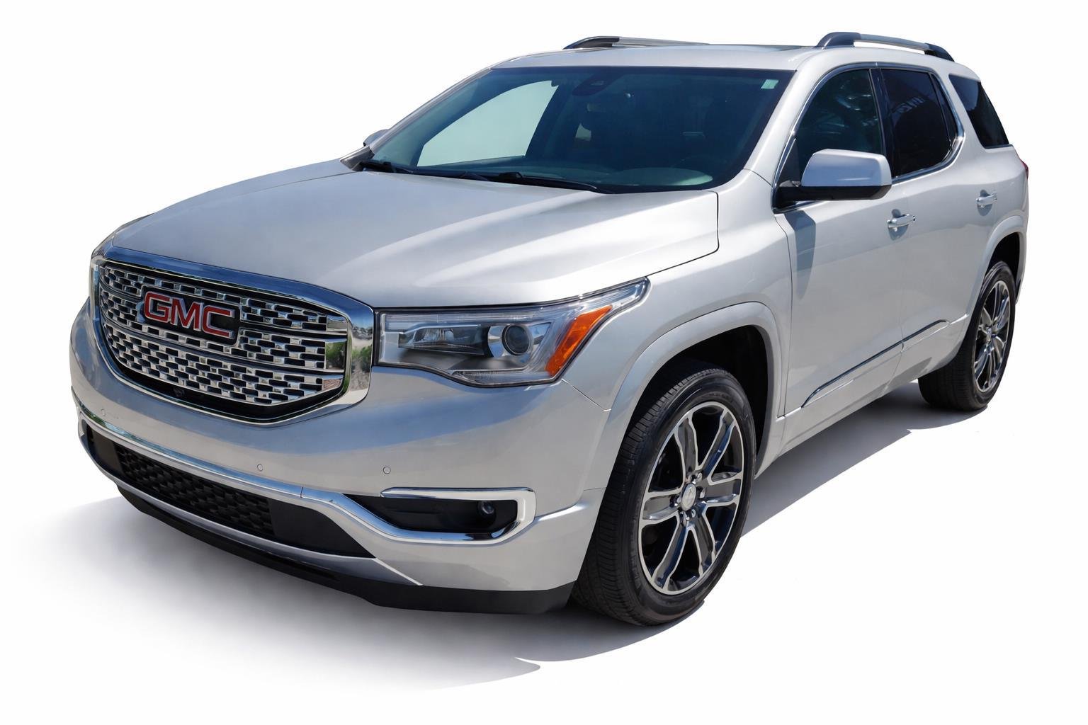 2019 GMC Acadia Denali FWD's photo