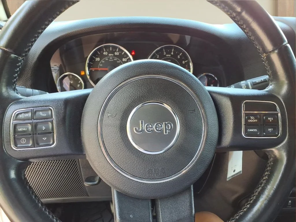 Used 2017 Silver Jeep Unlimited Sahara image 12