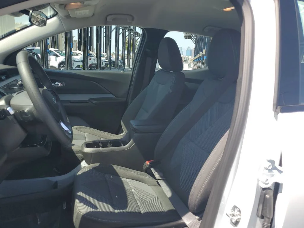 2027 Chevrolet Bolt LT - Photo 17