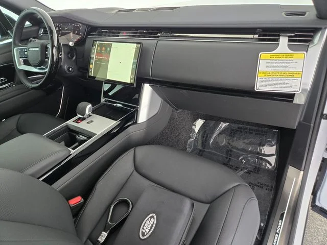2026 Land Rover Range Rover SE - Photo 18