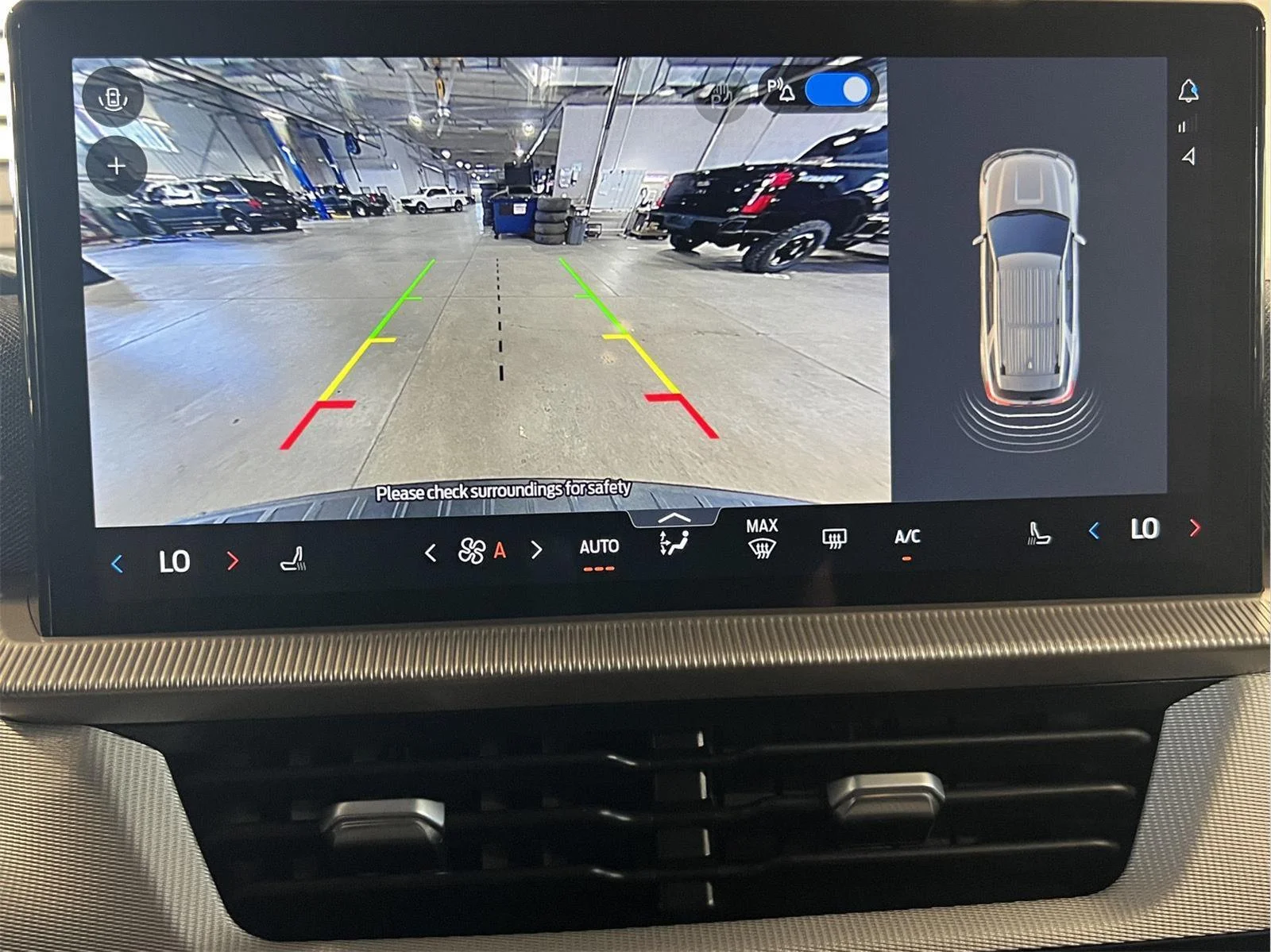 Used 2025 Vapor Blue Ford Active image 25