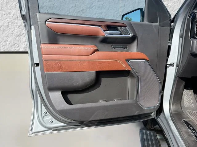 Used 2023 Sterling Metallic GMC Denali Ultimate image 20