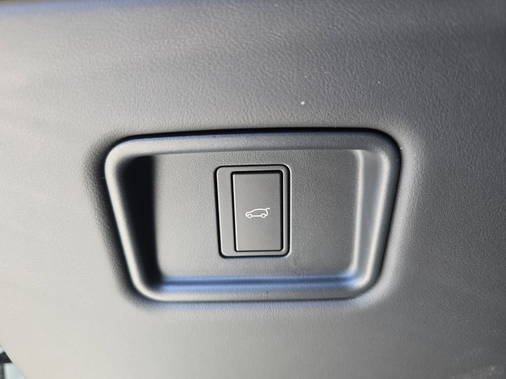 New 2026 Fuji White Land Rover Dynamic SE image 27