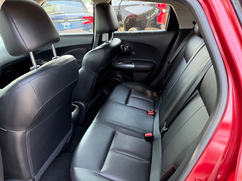 Used 2013 Cayenne Red Nissan SL image 14