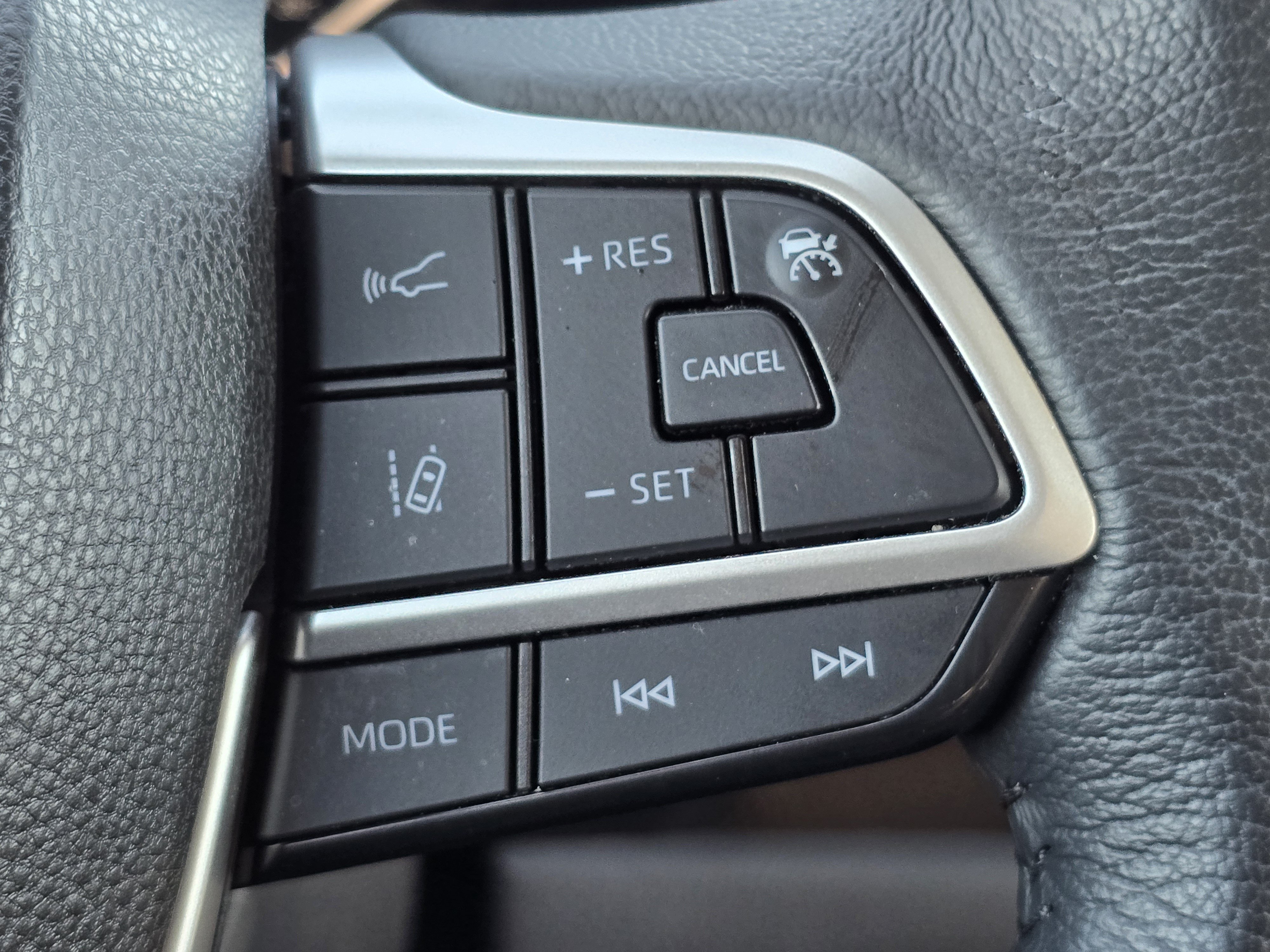 Used 2024 Pearl Toyota XLE image 17