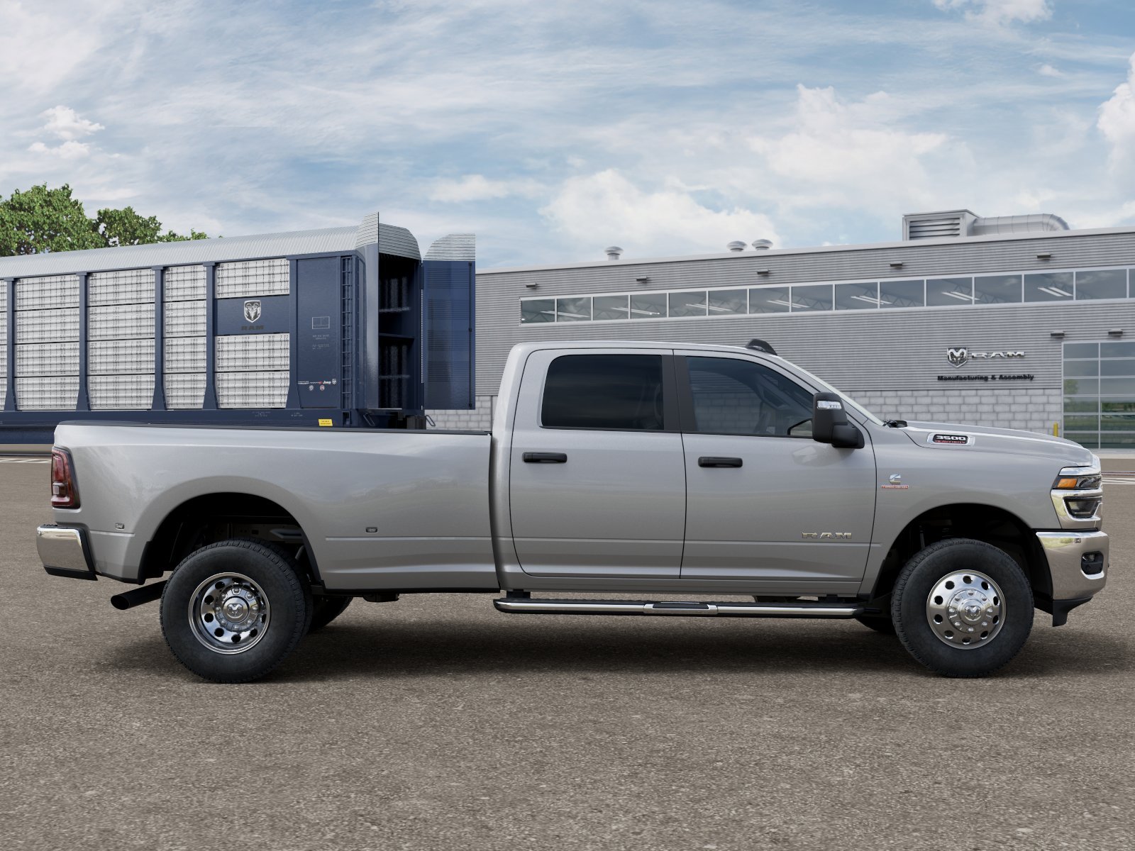 New 2026 Silver-Zynith Exterior Paint RAM BIG HORN image 12