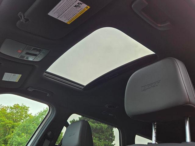 New 2026 White Pearl Hyundai XRT Pro image 22