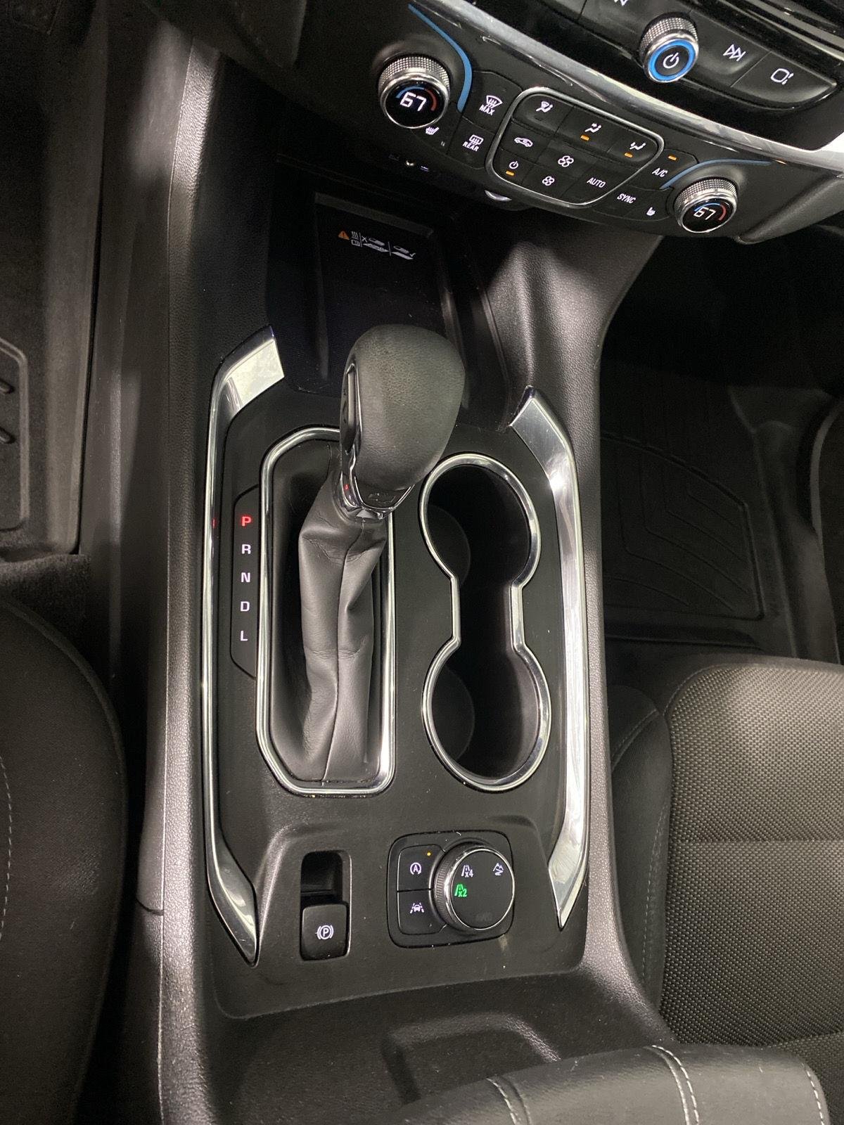 Used 2023 MOSAIC BLACK METALLIC Chevrolet LT Cloth image 23