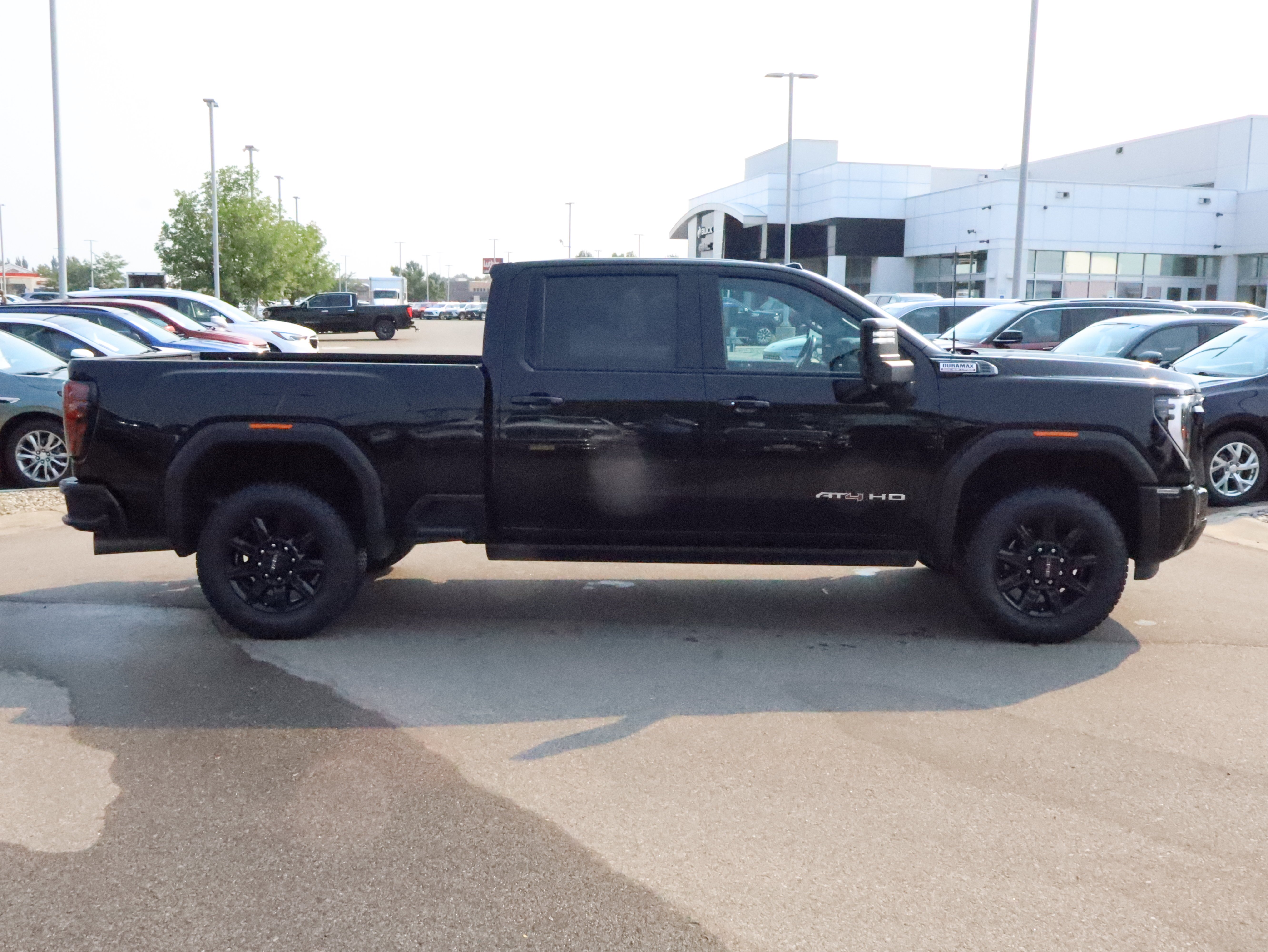2024 GMC Sierra 2500HD AT4 - Photo 8