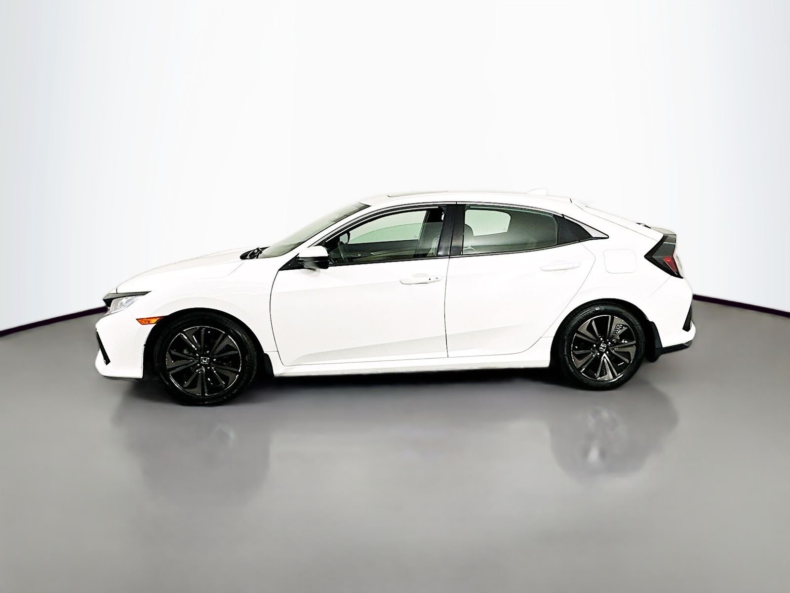 Used 2018 White Honda EX image 4