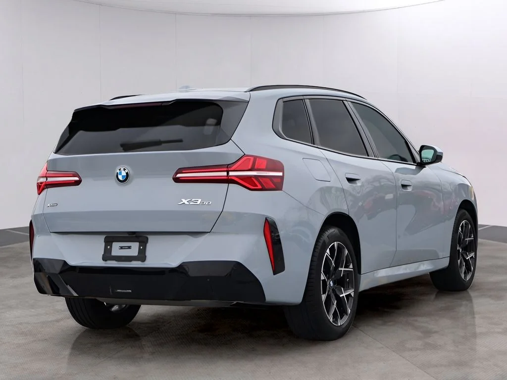 Used 2025 Brooklyn Gray Metallic BMW 30 xDrive image 5