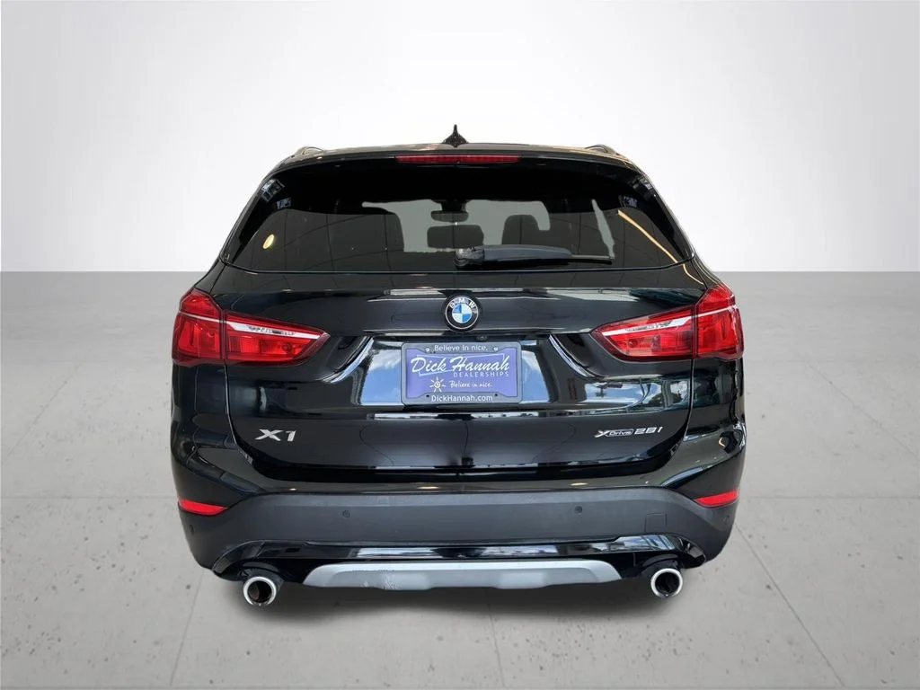 Used 2021 Black BMW xDrive28i image 8