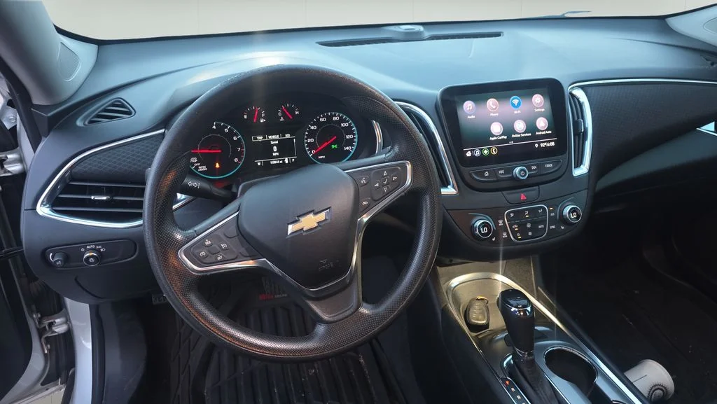 Used 2019 Silver Chevrolet LT image 16