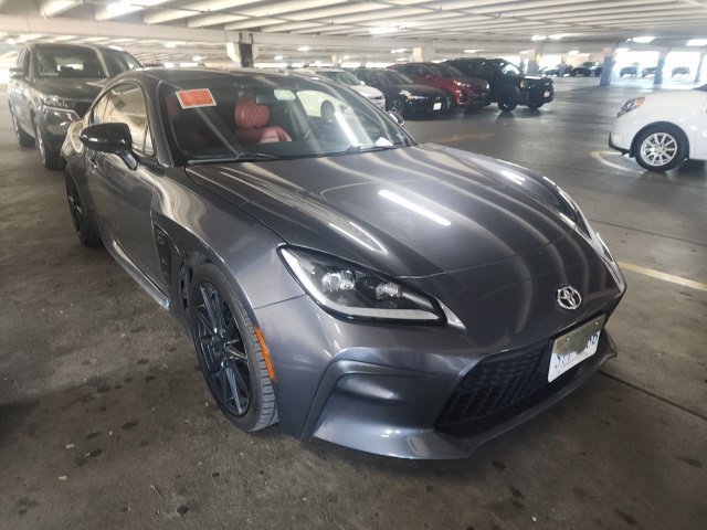 Used 2023  Toyota Premium image 1