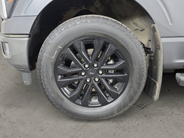 Used 2024 Grey Ford Lariat image 9