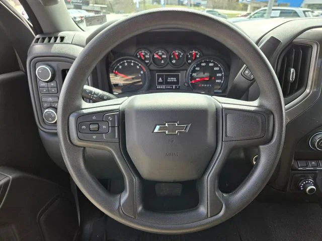 Used 2025 White Chevrolet Custom Trail Boss image 31