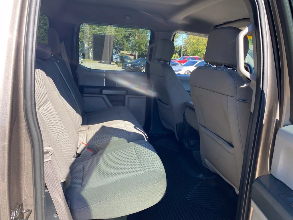 Used 2018 Gray Ford XLT image 13