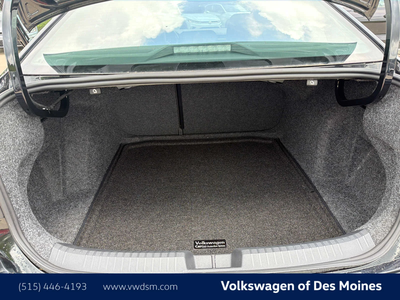 New 2026 Deep Black Pearl Volkswagen SE image 18