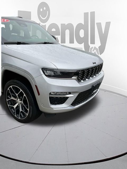 Used 2024 Silver Jeep Summit Reserve image 12
