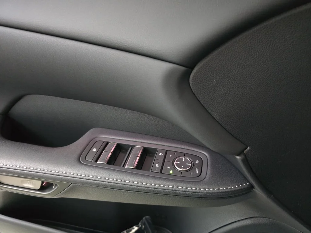 New 2026 Iridium Lexus PREMIUM PLUS image 25