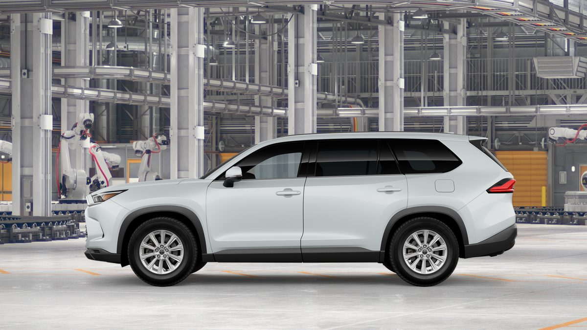 New 2026 Wind Chill Pearl Toyota XLE image 4
