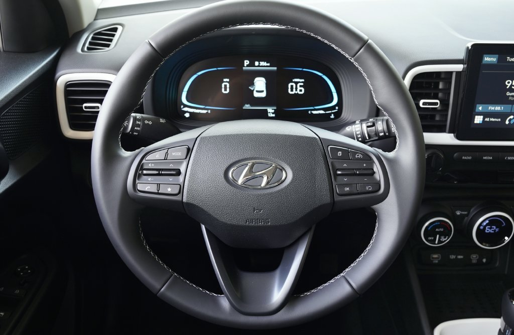 New 2026 Ecotronic Gray/Black Roof Hyundai SEL image 32