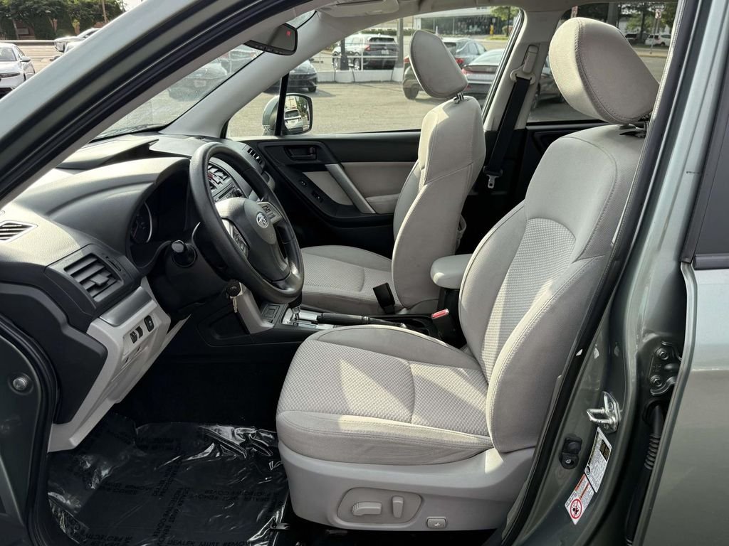Used 2015 Green Metallic Subaru 2.5i Premium image 14