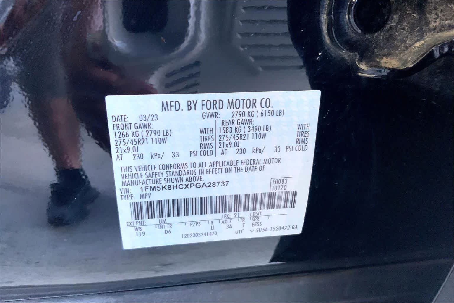 Used 2023 Agate Black Metallic Ford Platinum image 32