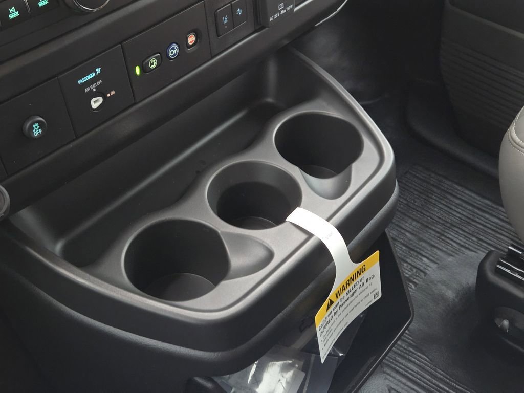 2025 Chevrolet Express Cargo Work Van - Photo 15