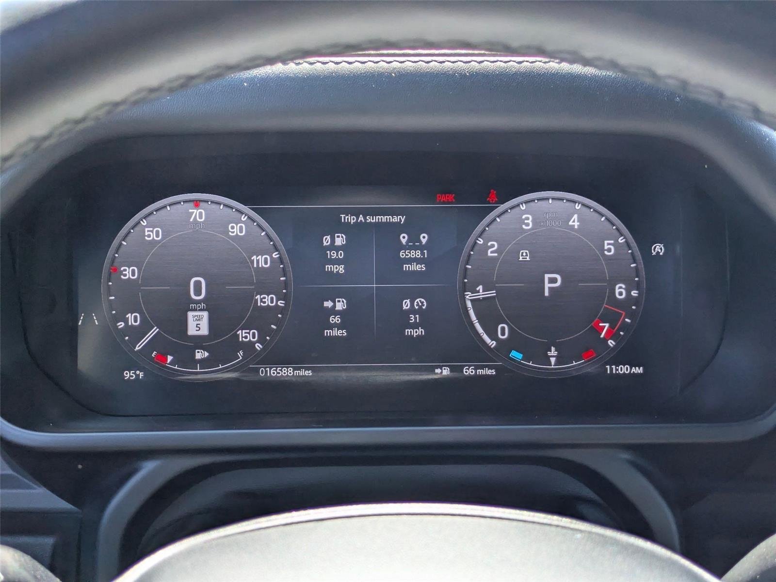 Used 2025 Fuji White Land Rover S image 19