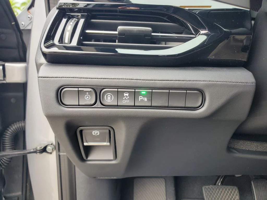 Used 2025 Silver Acura Technology Package image 23