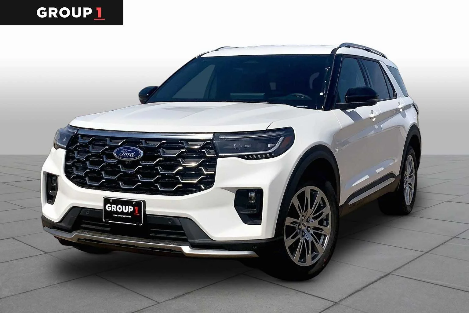 2026 Ford Explorer Platinum's photo