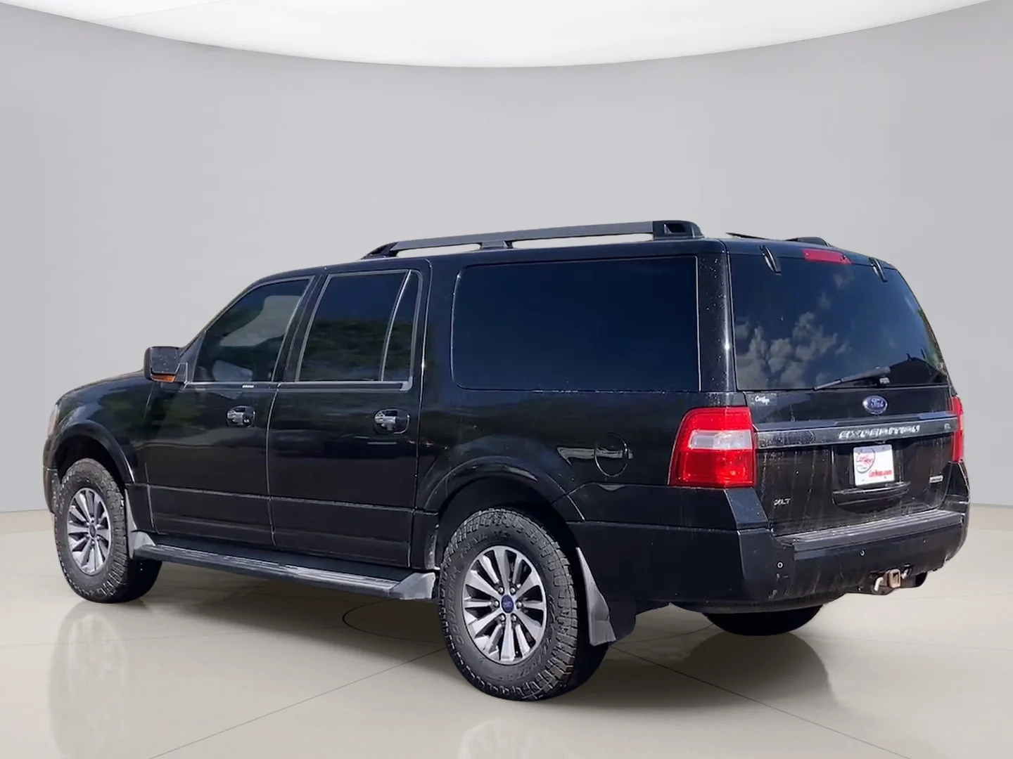 Used 2017 Black Ford XLT image 7